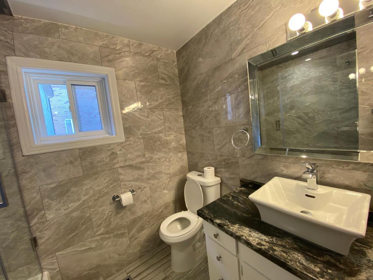 Yonge And Finch Subway !P Cozy & Quiet Private Bdr With Private Bathroom Торонто Екстериор снимка