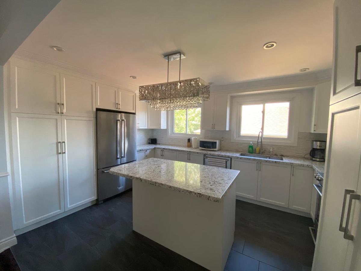 Yonge And Finch Subway !P Cozy & Quiet Private Bdr With Private Bathroom Торонто Екстериор снимка