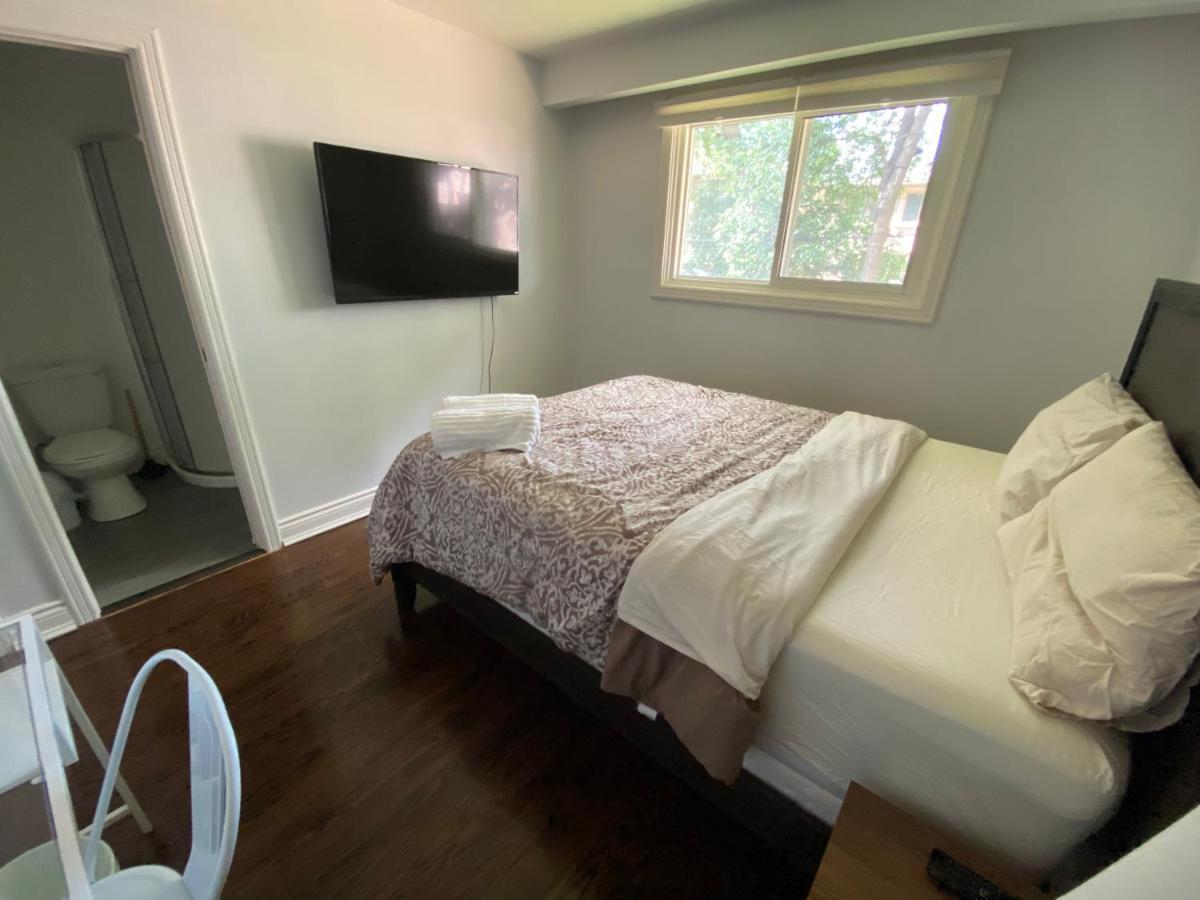 Yonge And Finch Subway !P Cozy & Quiet Private Bdr With Private Bathroom Торонто Екстериор снимка