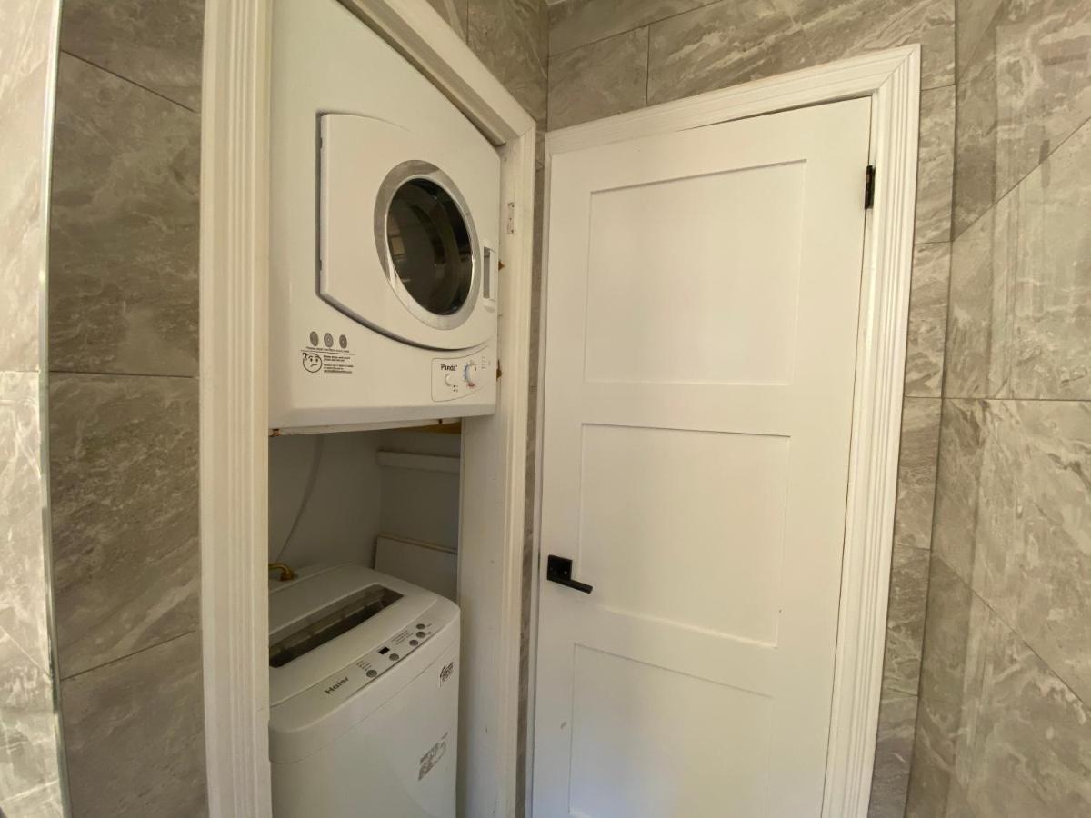 Yonge And Finch Subway !P Cozy & Quiet Private Bdr With Private Bathroom Торонто Екстериор снимка